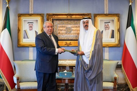 Kuwait Prime Minister Receives Invitation to Visit Egypt