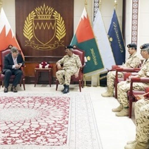 Commander-in-Chief Extends Warm Welcome to American Political Science Professor
