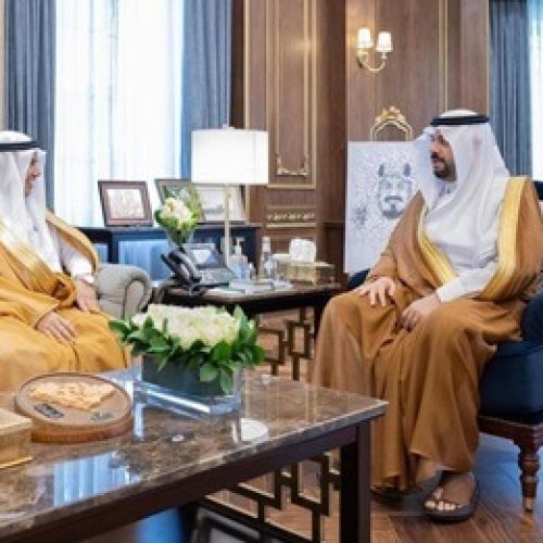 Prince Faisal bin Khalid Receives Acting President of the Northern Borders University